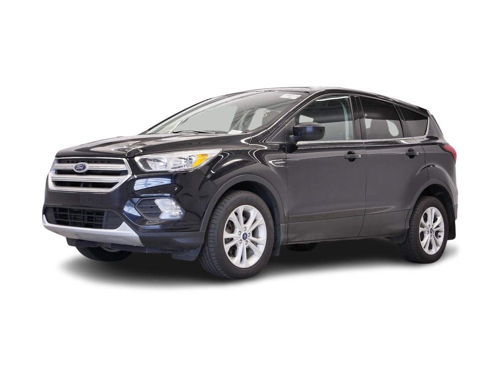 Used 2019 Ford Escape SE with VIN 1FMCU9GD6KUC40000 for sale in Maplewood, Minnesota
