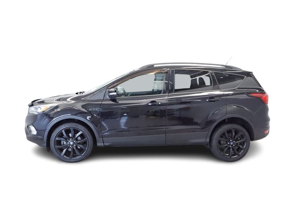 Thumbnail: 2019 Ford Escape - 3