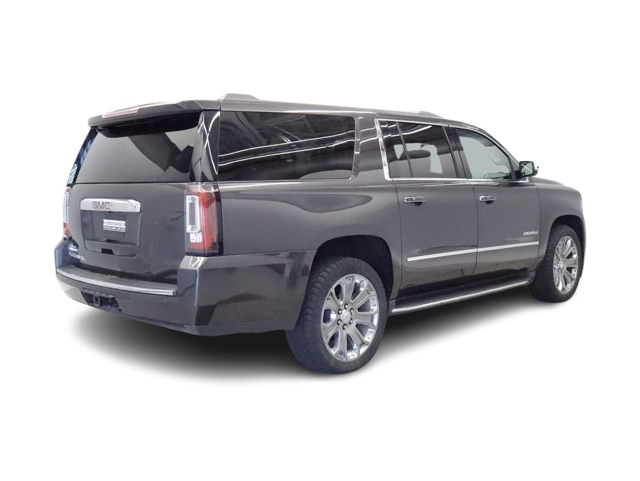Thumbnail: 2016 GMC Yukon XL - 16