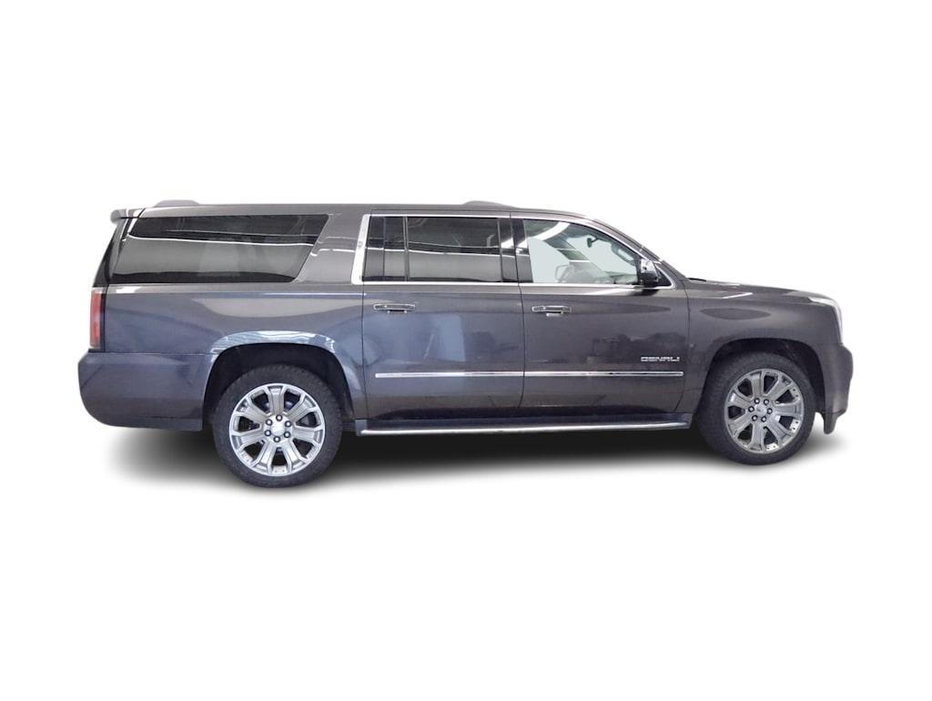 Thumbnail: 2016 GMC Yukon XL - 17