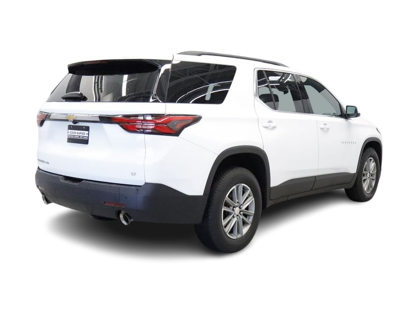 Thumbnail: 2022 Chevrolet Traverse - 17
