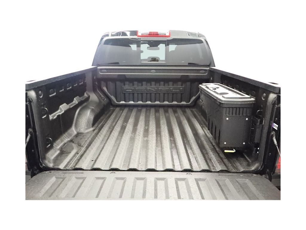 Thumbnail: 2023 GMC Canyon - 18