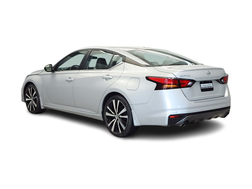 Thumbnail: 2022 Nissan Altima - 4