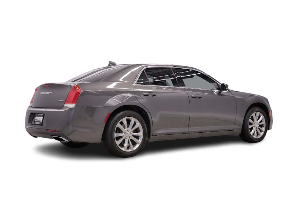 Thumbnail: 2021 Chrysler 300 - 15