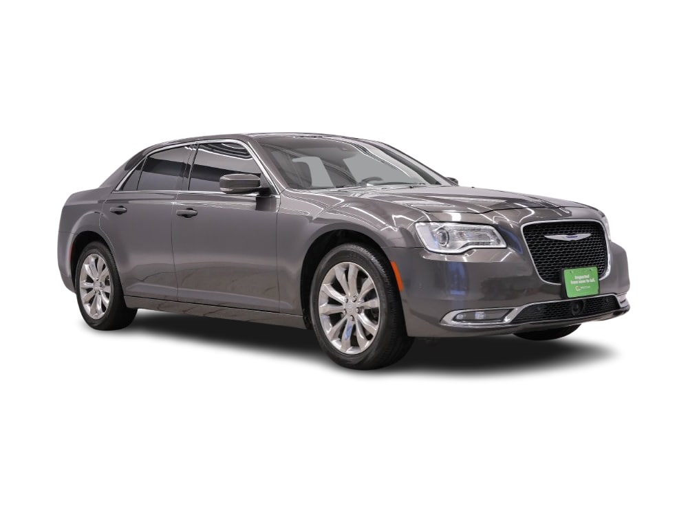 Thumbnail: 2021 Chrysler 300 - 17