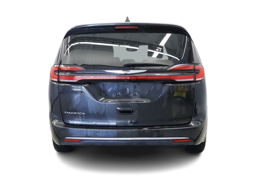 Thumbnail: 2023 Chrysler Pacifica - 5