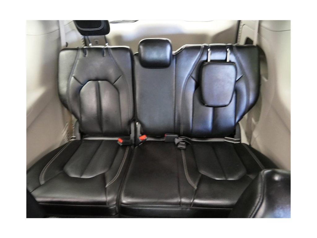 Thumbnail: 2024 Chrysler Pacifica - 25