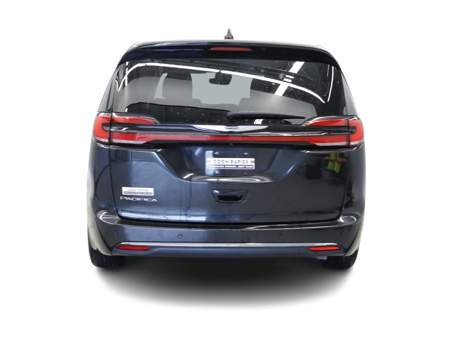Thumbnail: 2023 Chrysler Pacifica - 5