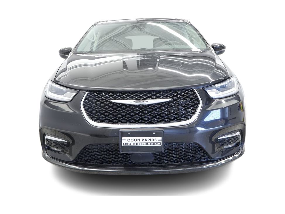 Thumbnail: 2023 Chrysler Pacifica - 18