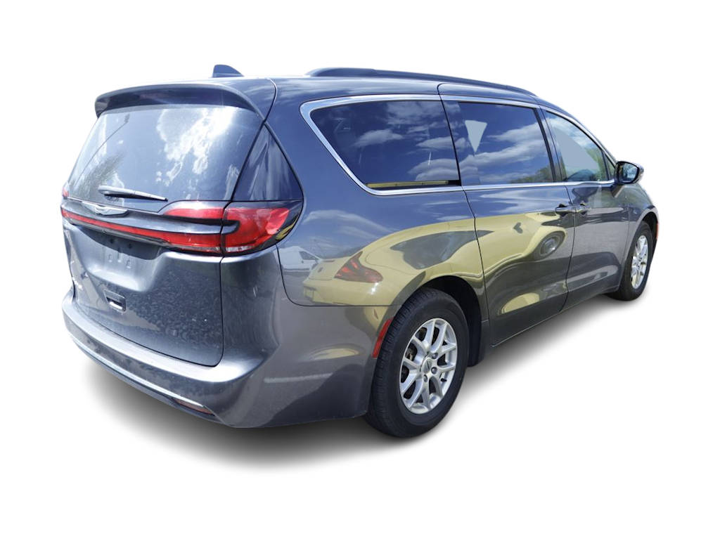 Thumbnail: 2022 Chrysler Pacifica - 12