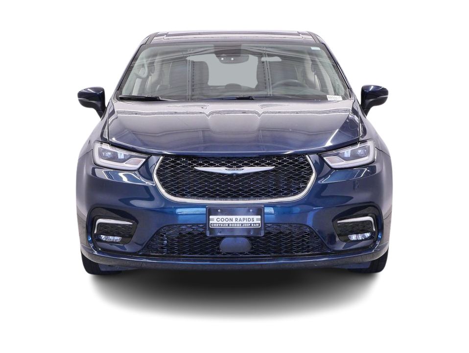Thumbnail: 2023 Chrysler Pacifica - 6