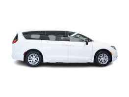 Thumbnail: 2026 Chrysler Voyager - 33