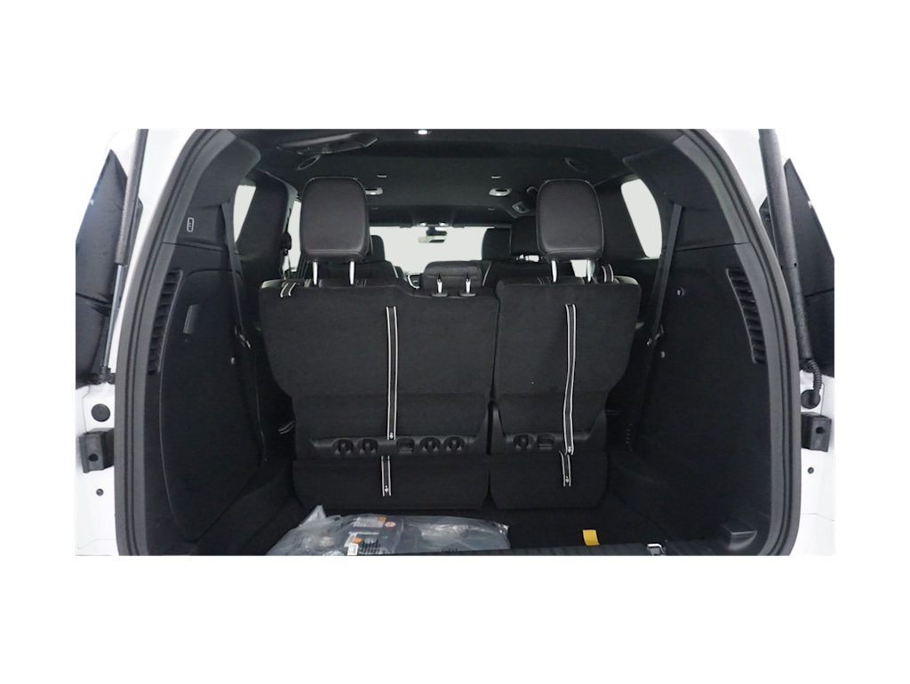 Thumbnail: 2026 Chrysler Voyager - 15