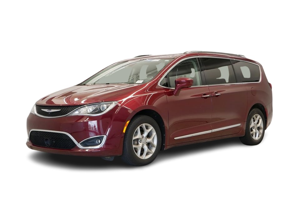Certified 2019 Chrysler Pacifica Touring L Plus with VIN 2C4RC1EG5KR575732 for sale in Maplewood, Minnesota