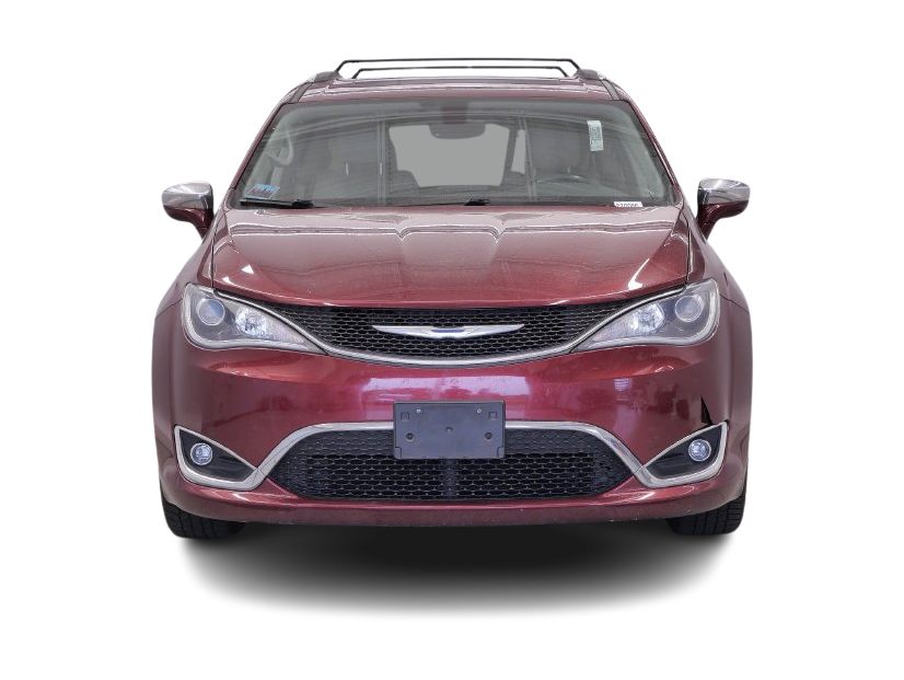 Thumbnail: 2017 Chrysler Pacifica - 4