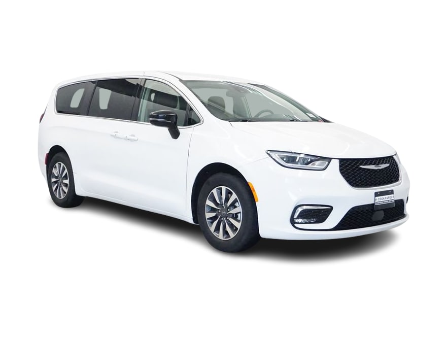 Thumbnail: 2024 Chrysler Pacifica - 18