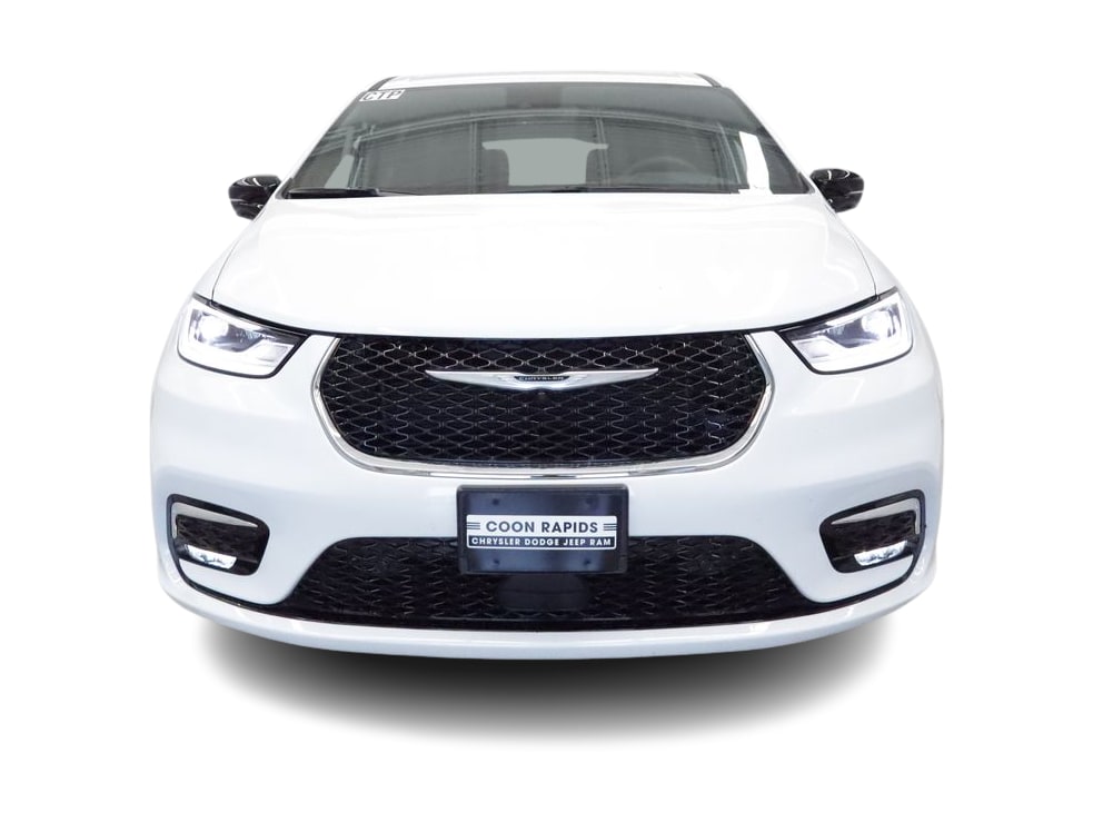 Thumbnail: 2026 Chrysler Pacifica - 6