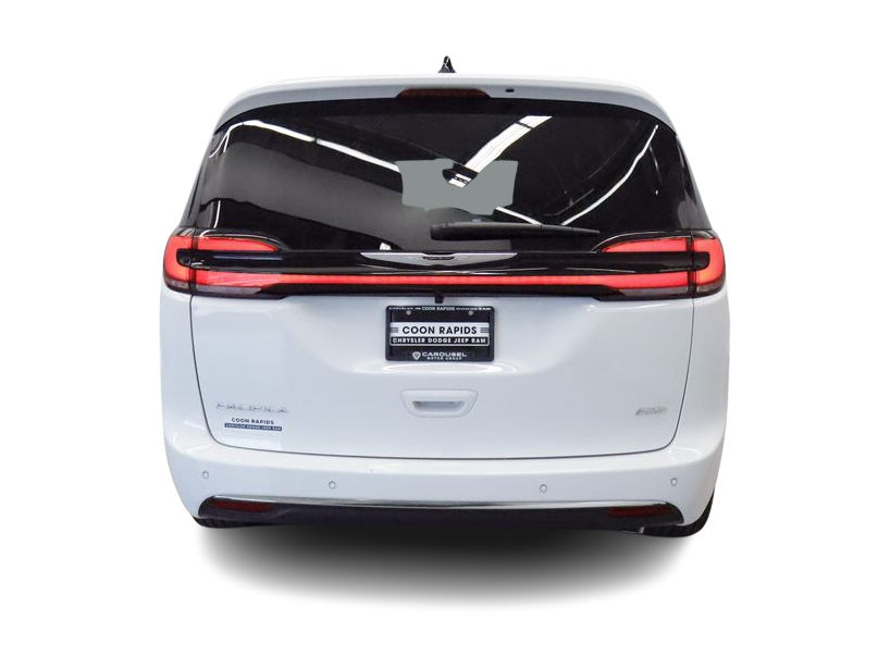 Thumbnail: 2026 Chrysler Pacifica - 5