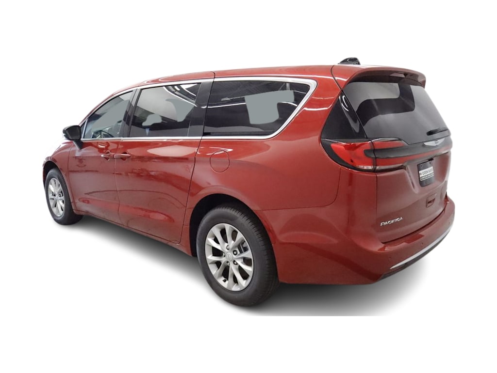 Thumbnail: 2026 Chrysler Pacifica - 4