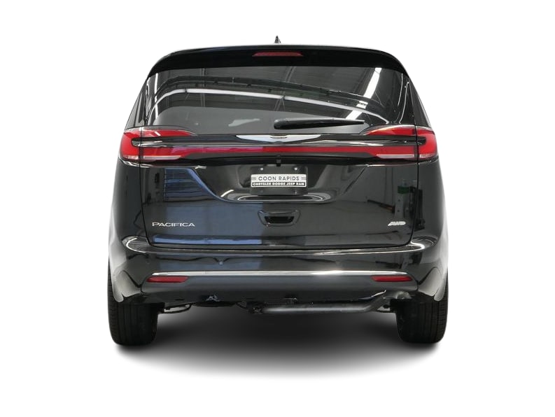 Thumbnail: 2026 Chrysler Pacifica - 4