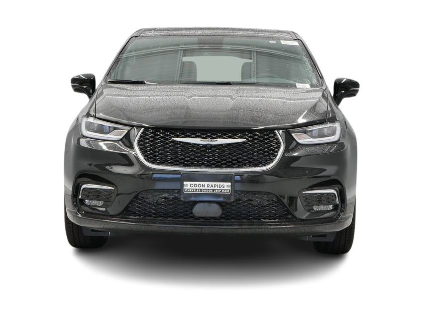 Thumbnail: 2026 Chrysler Pacifica - 5