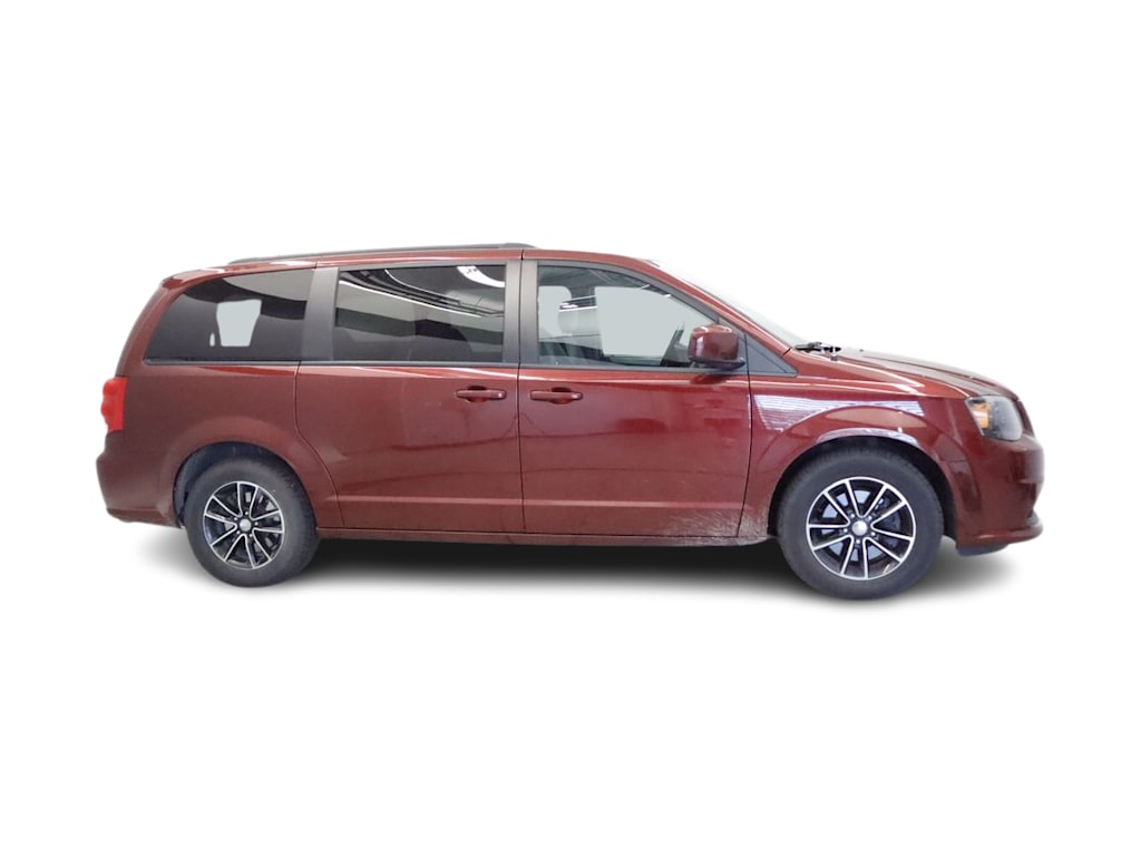 Thumbnail: 2019 Dodge Grand Caravan - 14