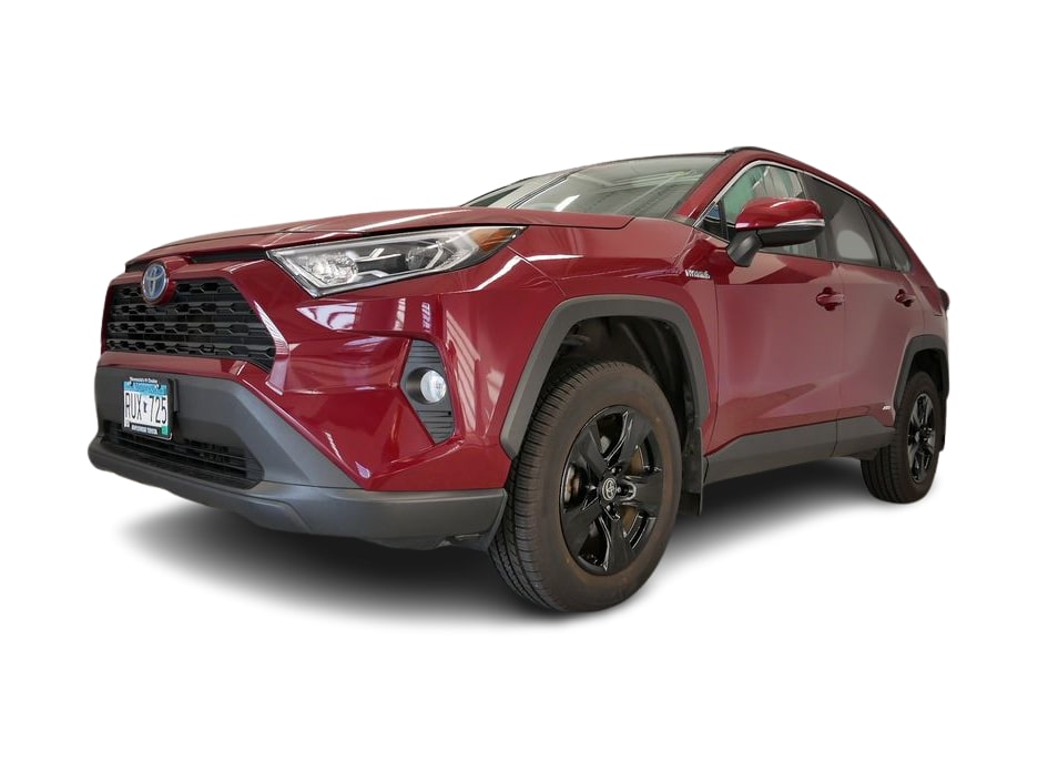 Used 2021 Toyota RAV4 XLE with VIN 2T3R6RFV6MW013043 for sale in Maplewood, Minnesota