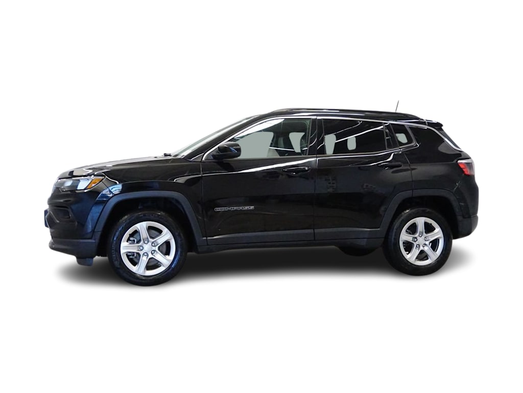 Thumbnail: 2023 Jeep Compass - 3
