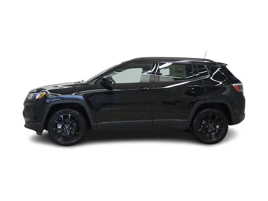 Thumbnail: 2026 Jeep Compass - 3