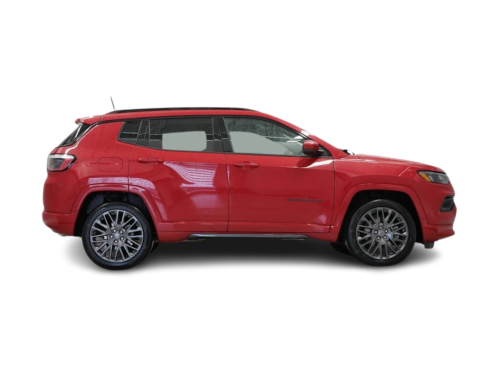 Thumbnail: 2023 Jeep Compass - 17