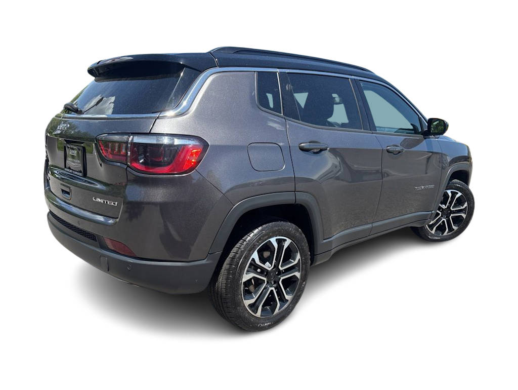 Thumbnail: 2023 Jeep Compass - 20
