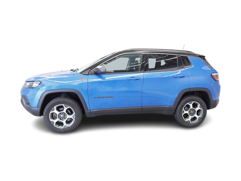 Thumbnail: 2022 Jeep Compass - 3
