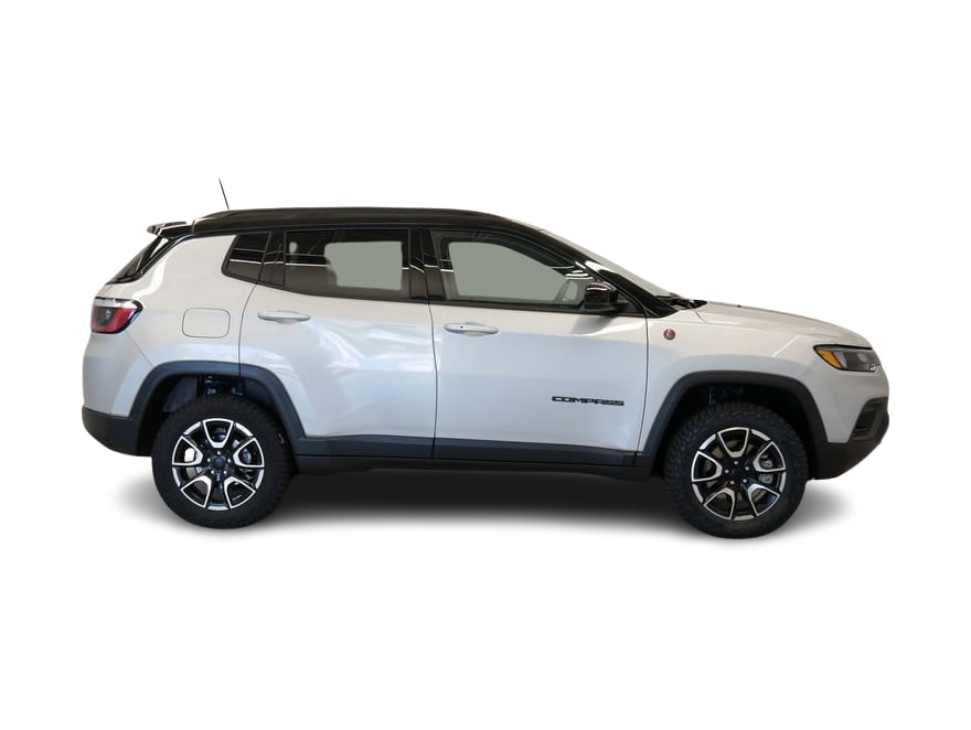 Thumbnail: 2024 Jeep Compass - 46