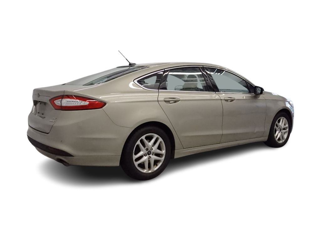 Thumbnail: 2015 Ford Fusion - 18
