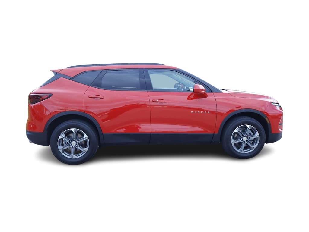 Thumbnail: 2023 Chevrolet Blazer - 18