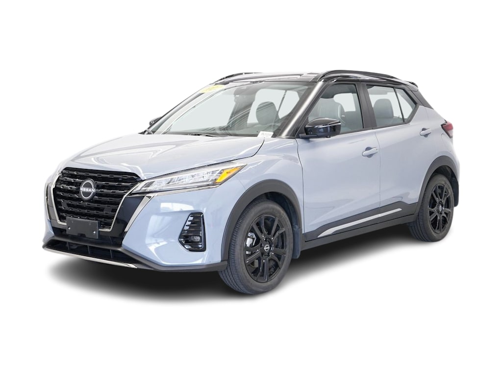 Used 2022 Nissan Kicks SR with VIN 3N1CP5DVXNL532445 for sale in Maplewood, Minnesota