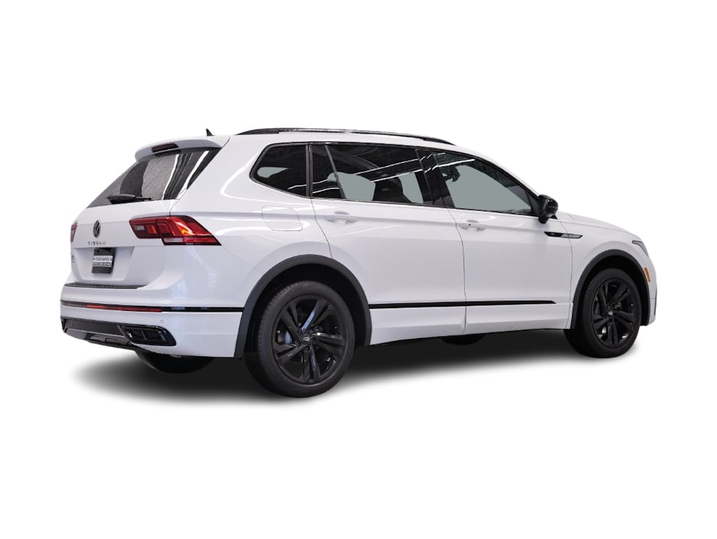 Thumbnail: 2023 Volkswagen Tiguan - 15