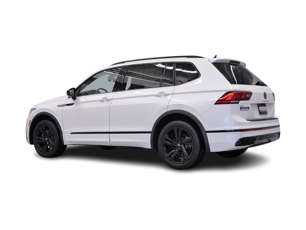 Thumbnail: 2023 Volkswagen Tiguan - 4