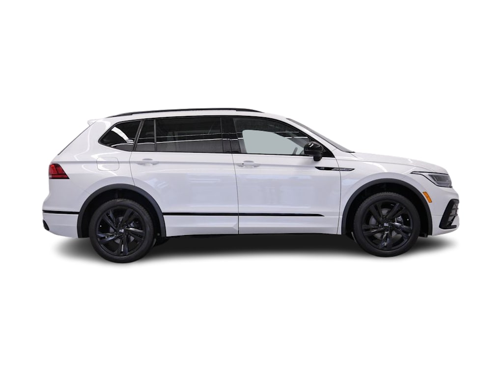 Thumbnail: 2023 Volkswagen Tiguan - 16
