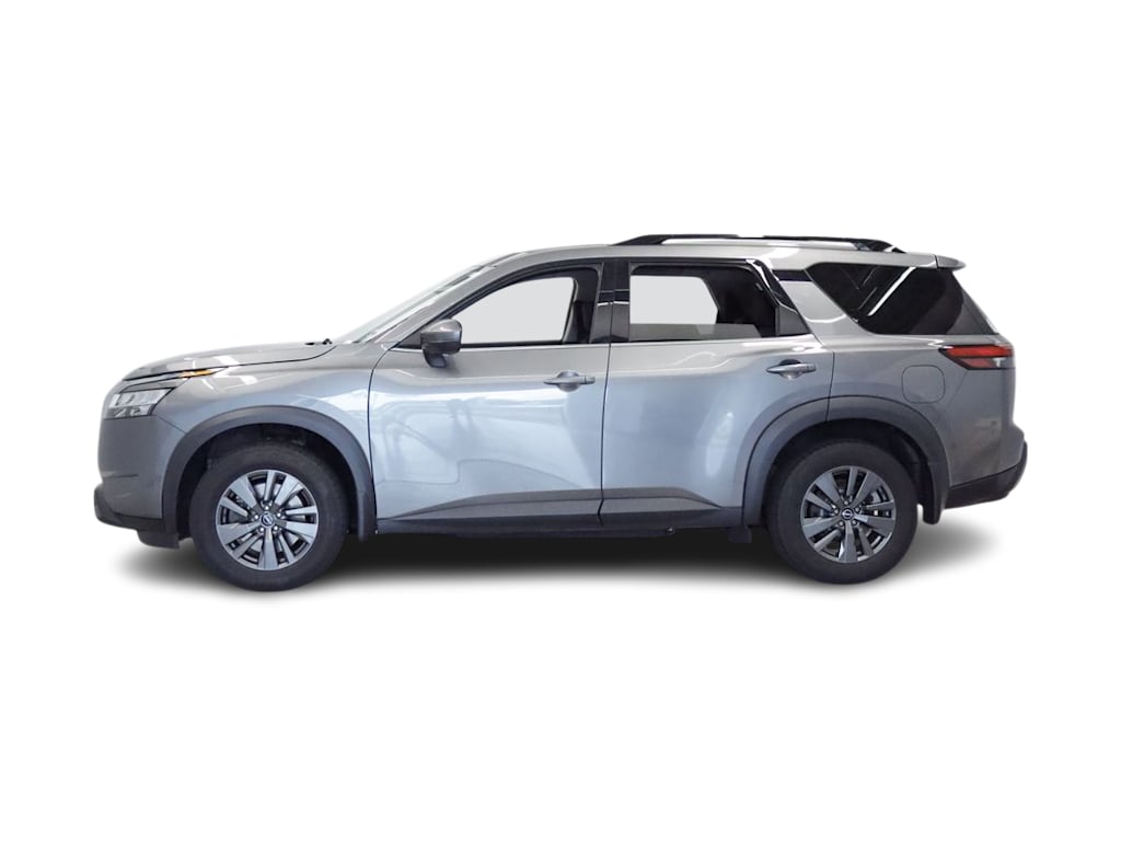 Thumbnail: 2022 Nissan Pathfinder - 3