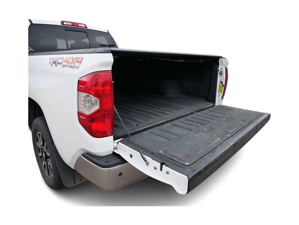 Thumbnail: 2015 Toyota Tundra - 11