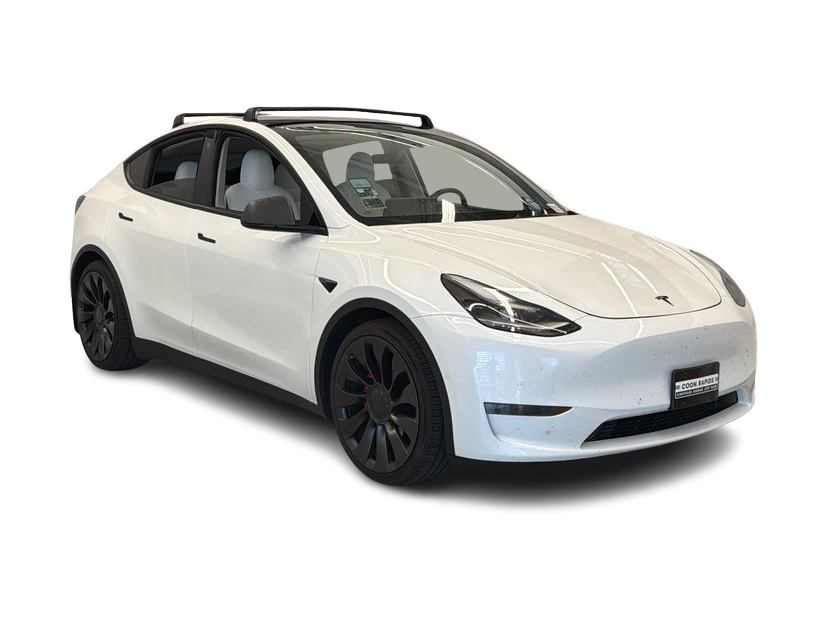 Thumbnail: 2022 Tesla Model Y - 17
