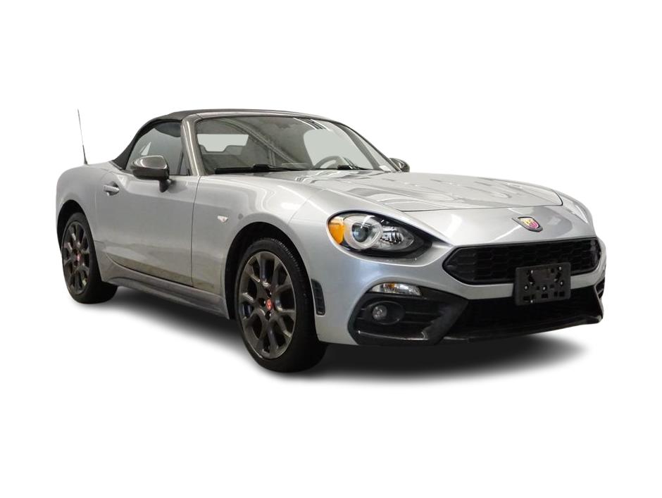 Thumbnail: 2017 Fiat 124 Spider - 16