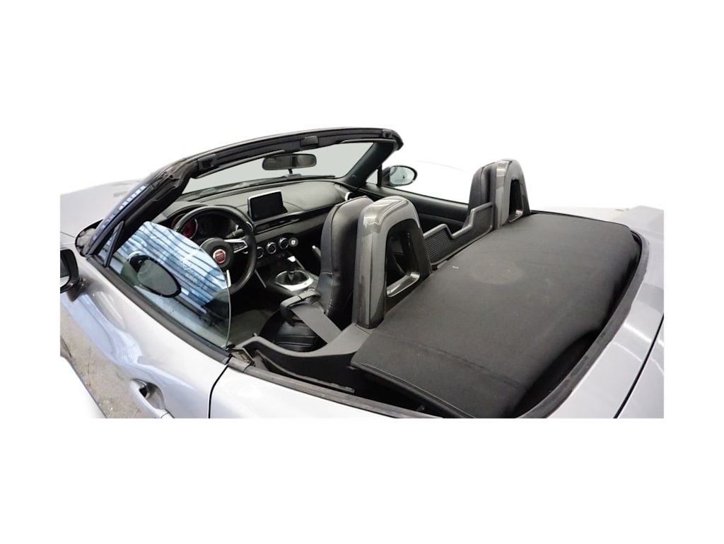 Thumbnail: 2017 Fiat 124 Spider - 21