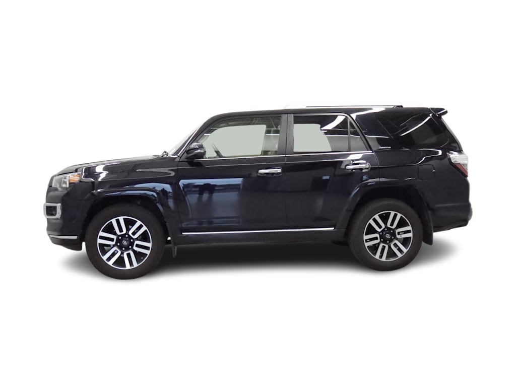 Thumbnail: 2017 Toyota 4Runner - 3