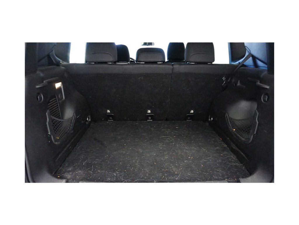 Thumbnail: 2019 Jeep Renegade - 14