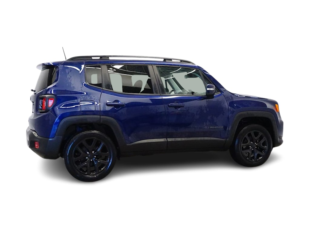 Thumbnail: 2019 Jeep Renegade - 17