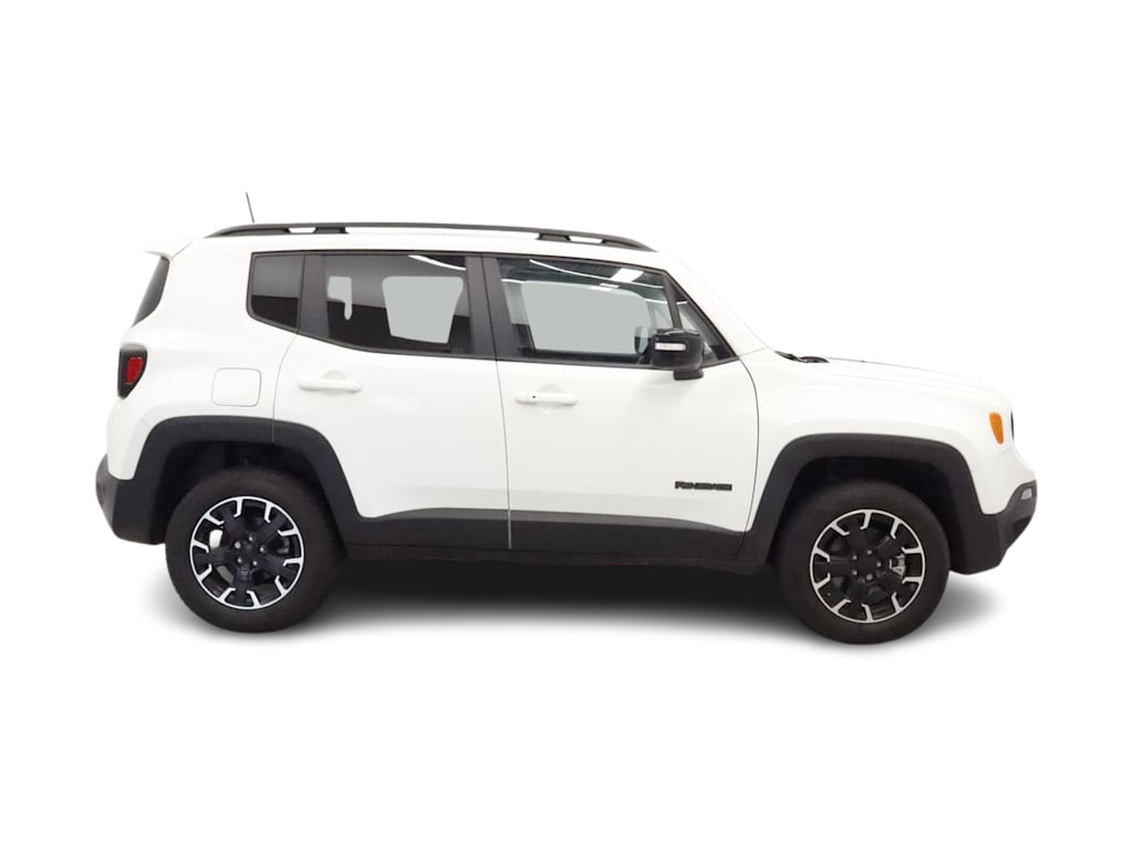 Thumbnail: 2023 Jeep Renegade - 18