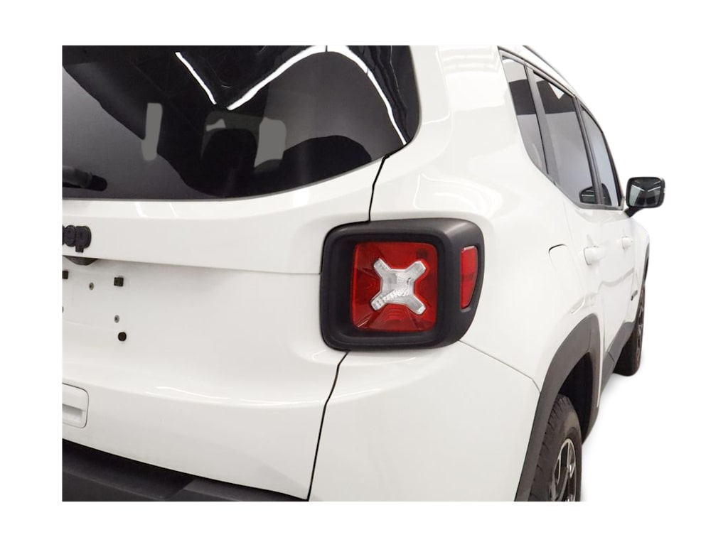 Thumbnail: 2023 Jeep Renegade - 25