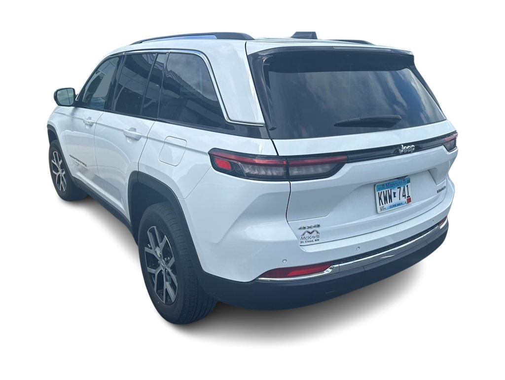 Thumbnail: 2023 Jeep Grand Cherokee - 3